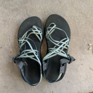 Chaco sandals with green straps - size 9